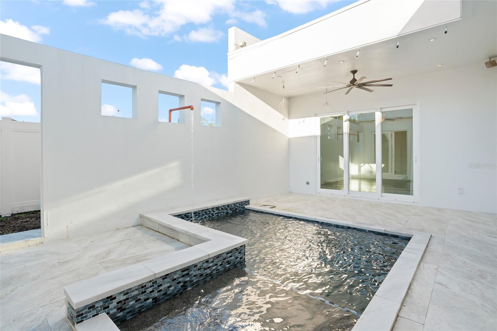 Image 52 of 57 For 2411 Center Avenue