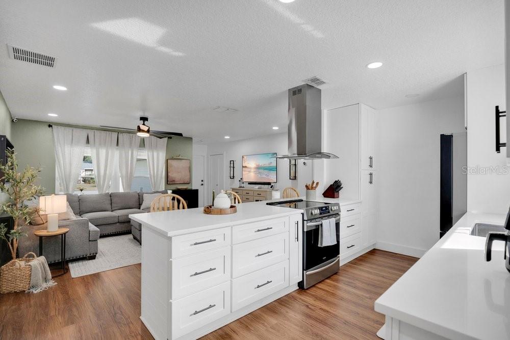 Image 5 of 26 For 400 Shady Banks Road