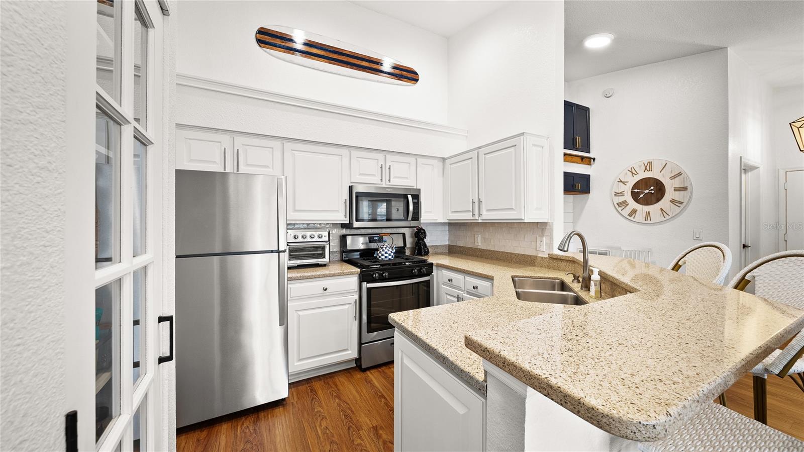 Image 6 of 16 For 13810 Sutton Park Drive N 1433