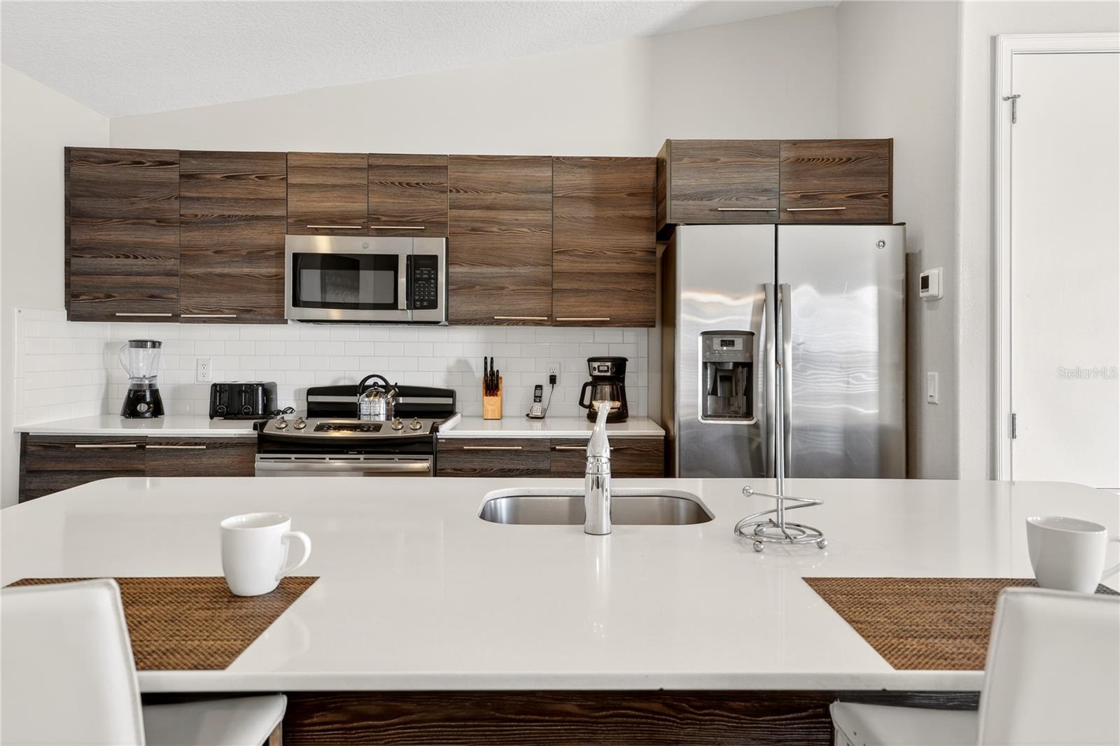 Image 22 of 52 For 121 Kenny Blvd