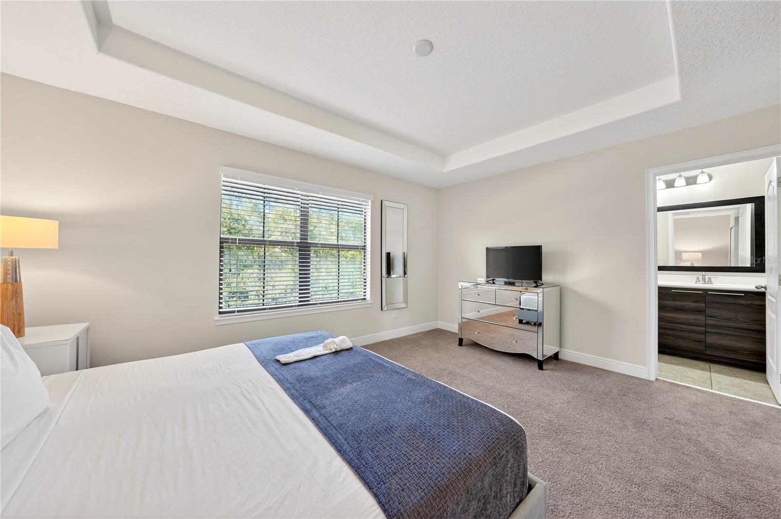 Image 29 of 52 For 121 Kenny Blvd