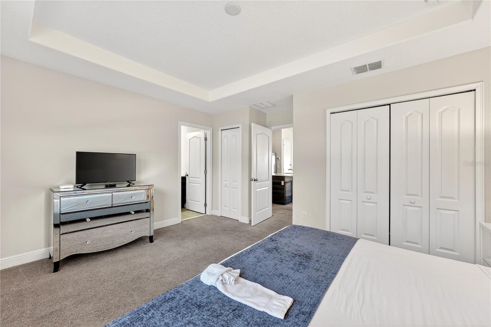 Image 31 of 52 For 121 Kenny Blvd