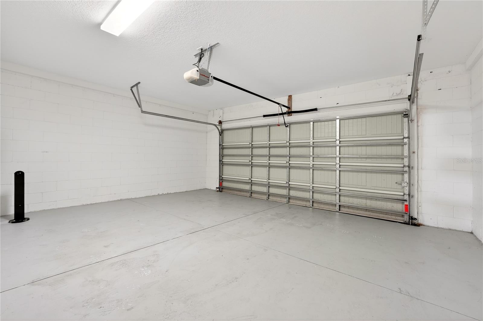 Image 37 of 52 For 121 Kenny Blvd