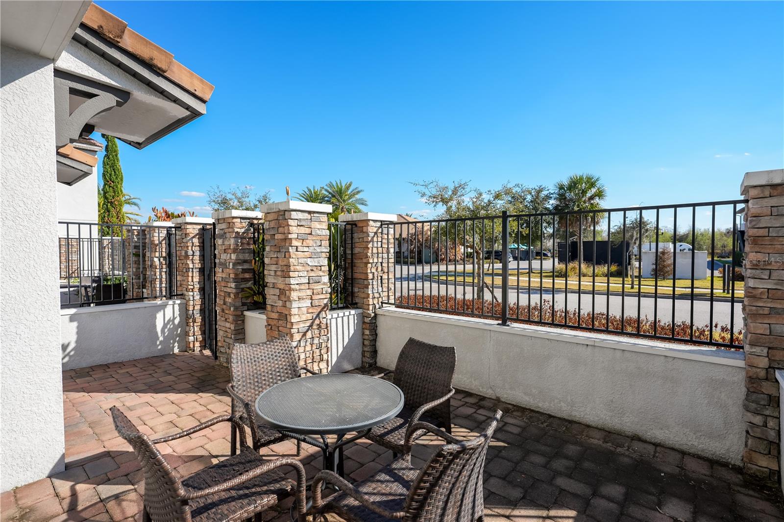 Image 4 of 52 For 121 Kenny Blvd