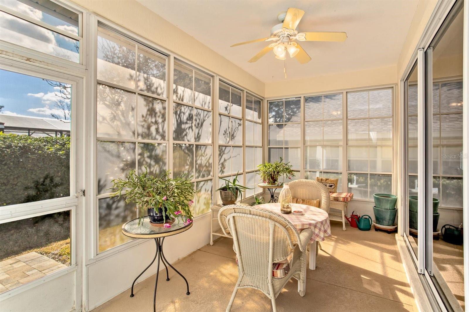 Image 11 of 43 For 5552 King James Avenue