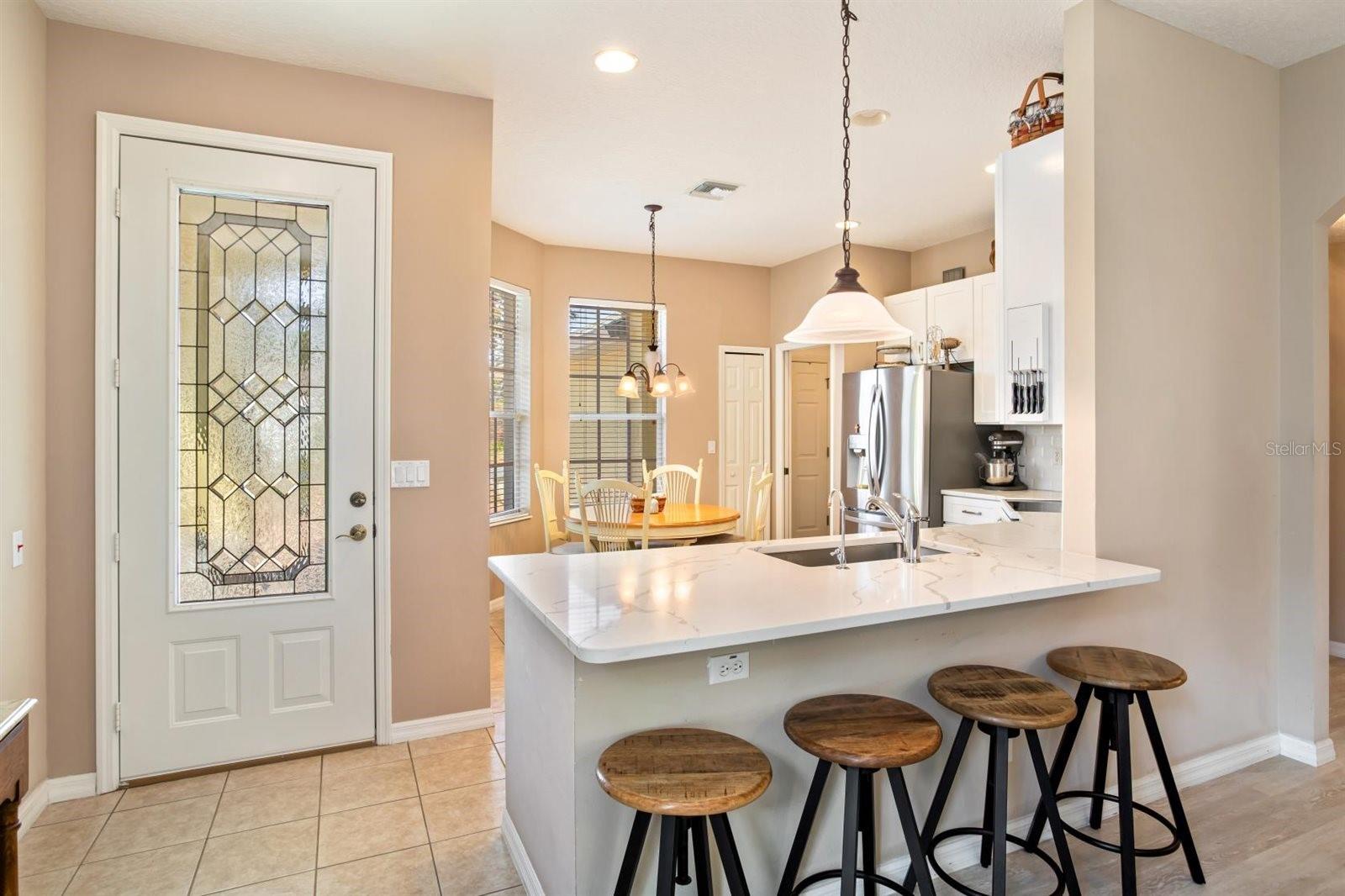 Image 3 of 43 For 5552 King James Avenue