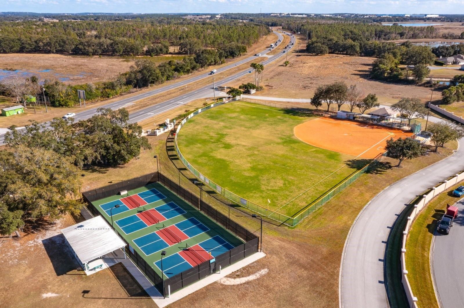 Image 37 of 43 For 5552 King James Avenue