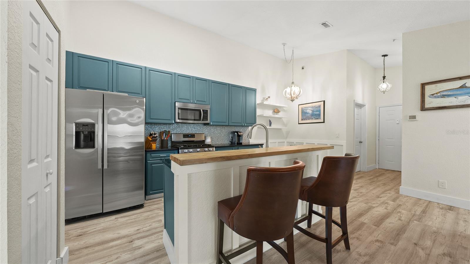 Image 5 of 14 For 13810 Sutton Park Drive N 1336