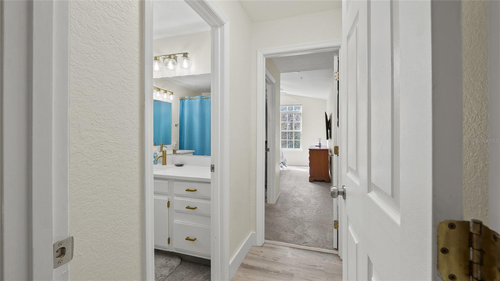 Image 9 of 14 For 13810 Sutton Park Drive N 1336