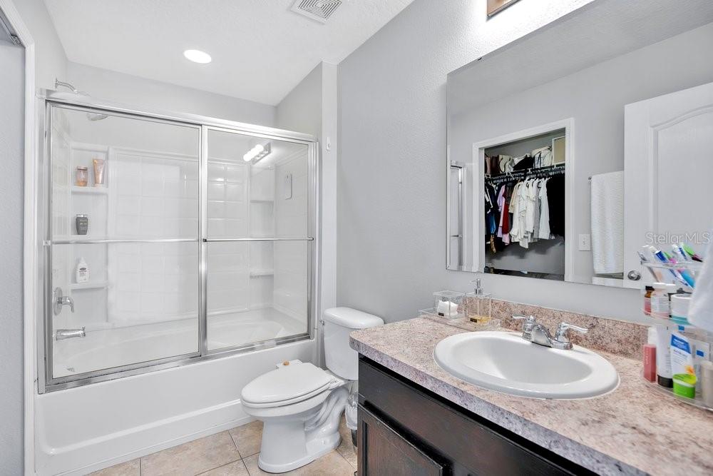 Image 14 of 33 For 10124 Green Branch Court