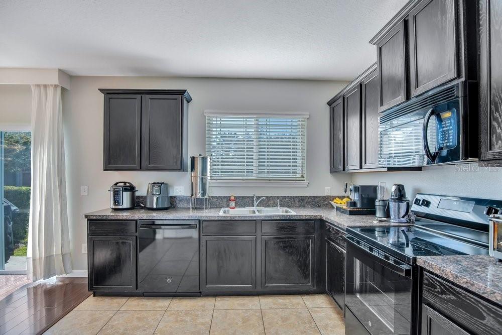 Image 9 of 33 For 10124 Green Branch Court