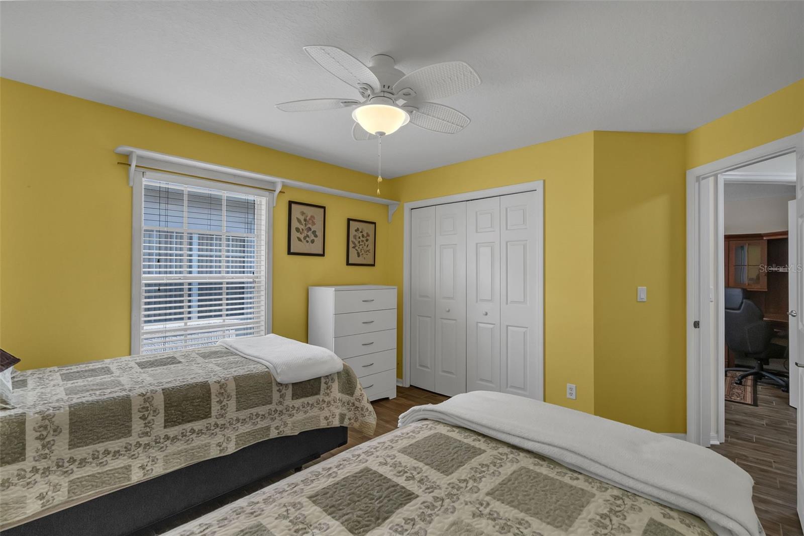 Image 28 of 51 For 213 High Vista Dr