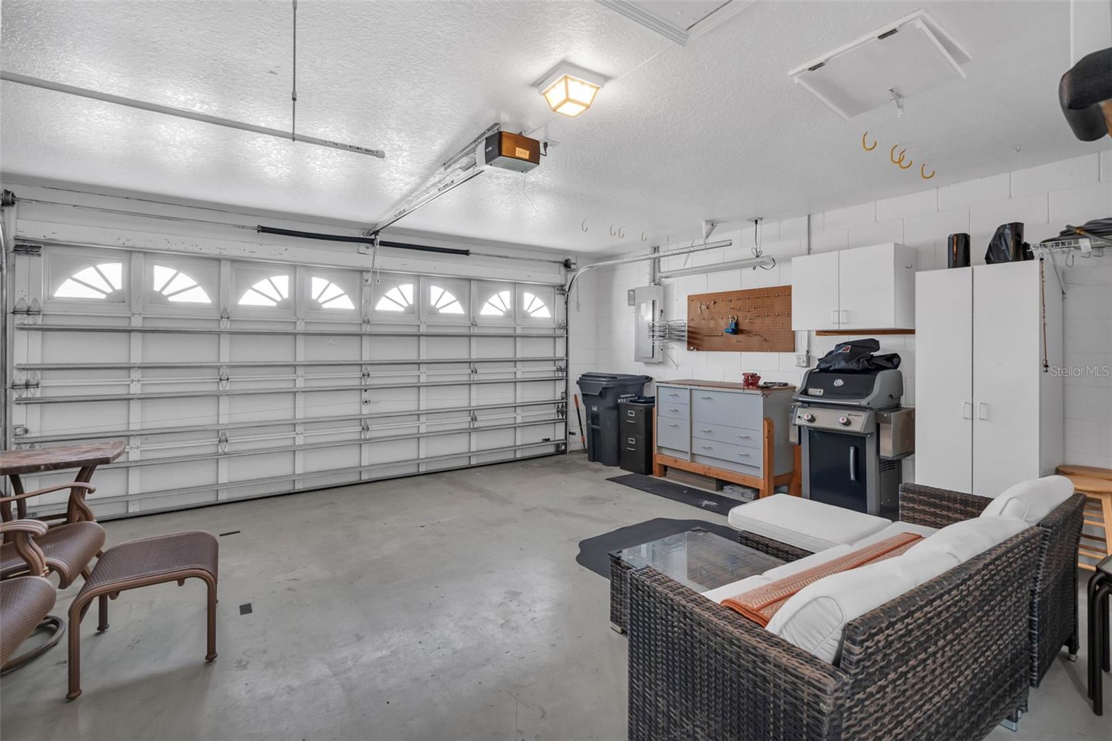 Image 32 of 51 For 213 High Vista Dr