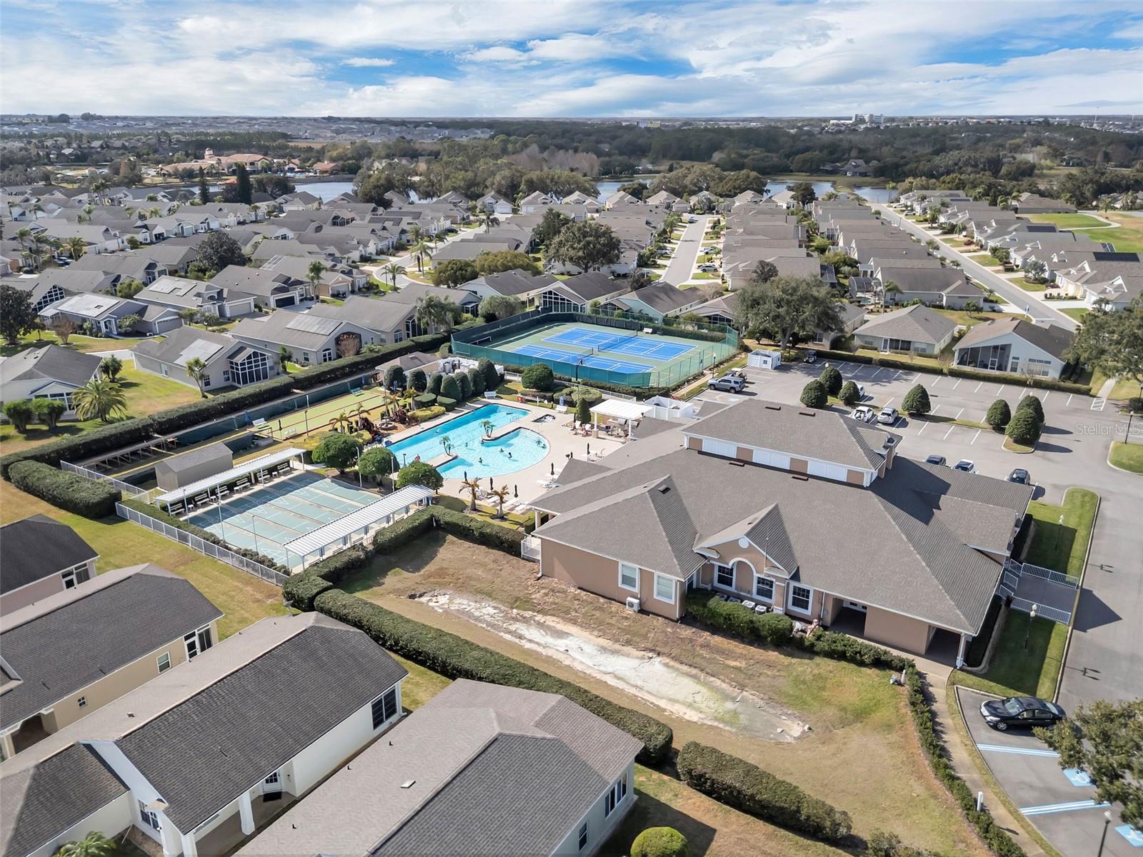 Image 44 of 51 For 213 High Vista Dr