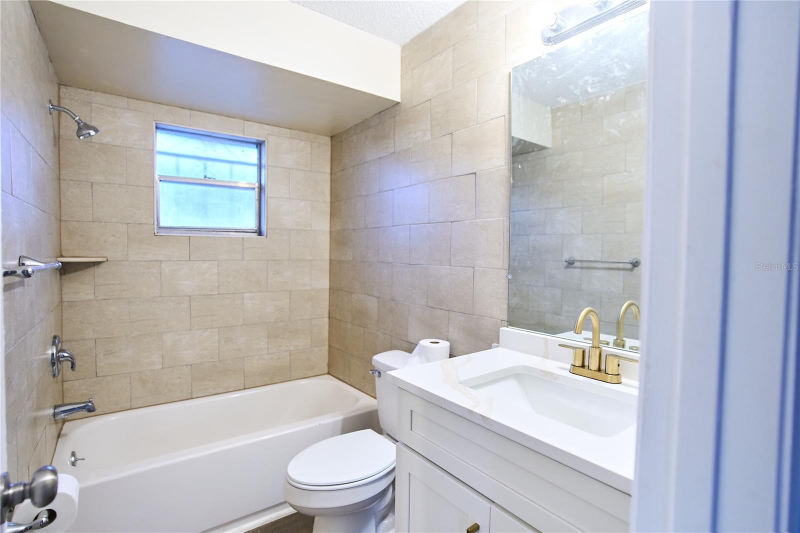 Image 12 of 14 For 3150 Valley High Drive