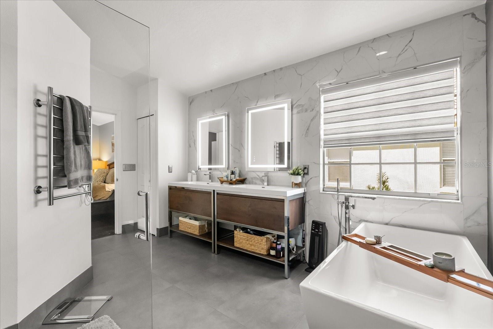 Image 28 of 37 For 618 Via Milano