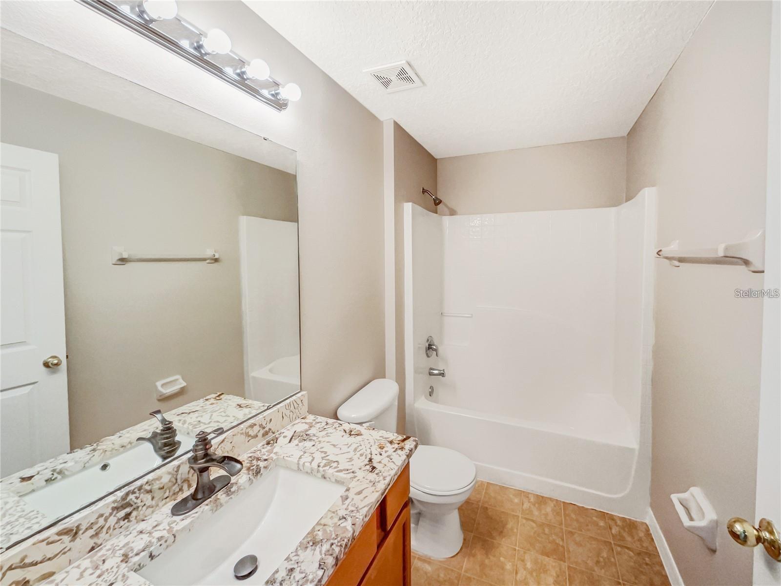 Image 12 of 20 For 4655 Doral Park Avenue