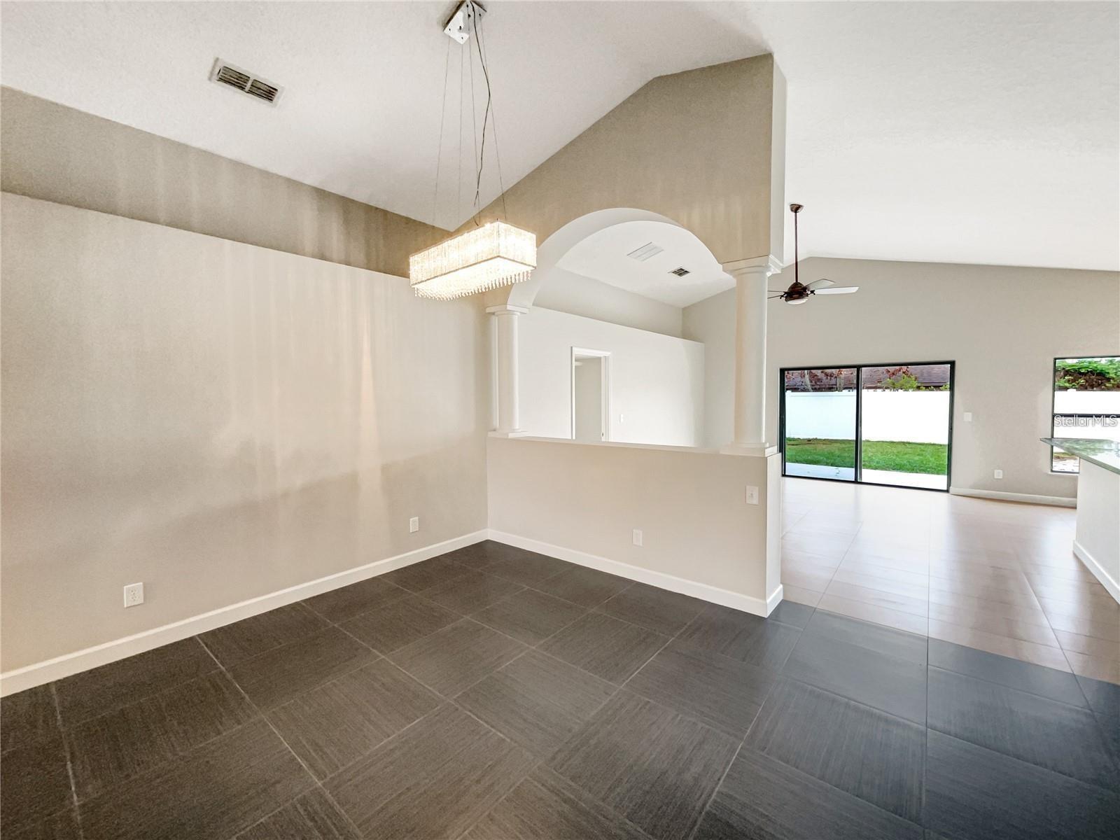 Image 4 of 20 For 4655 Doral Park Avenue