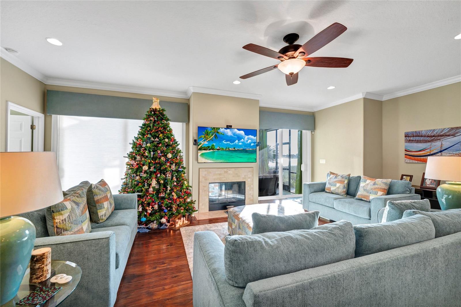 Image 18 of 54 For 911 Shawna Shores