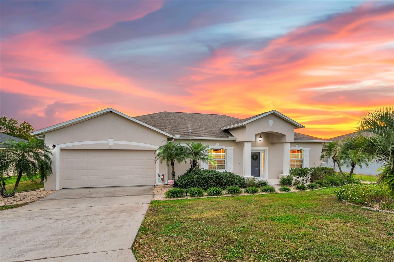 Image 44 of 54 For 911 Shawna Shores