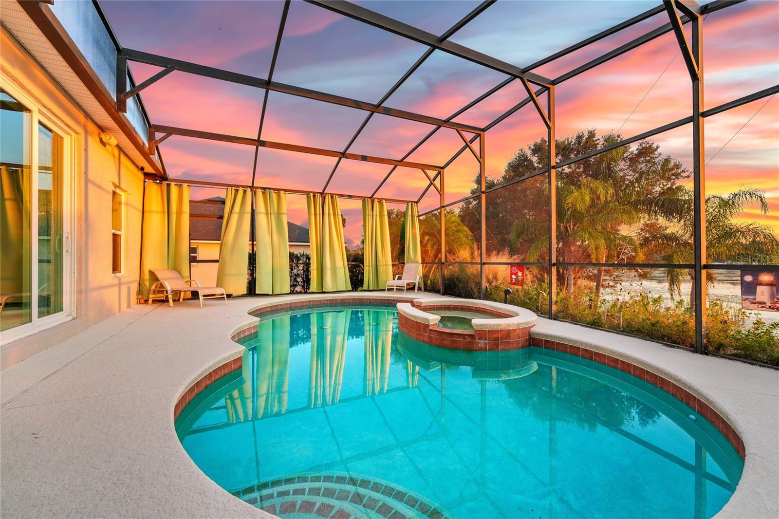 Image 46 of 54 For 911 Shawna Shores