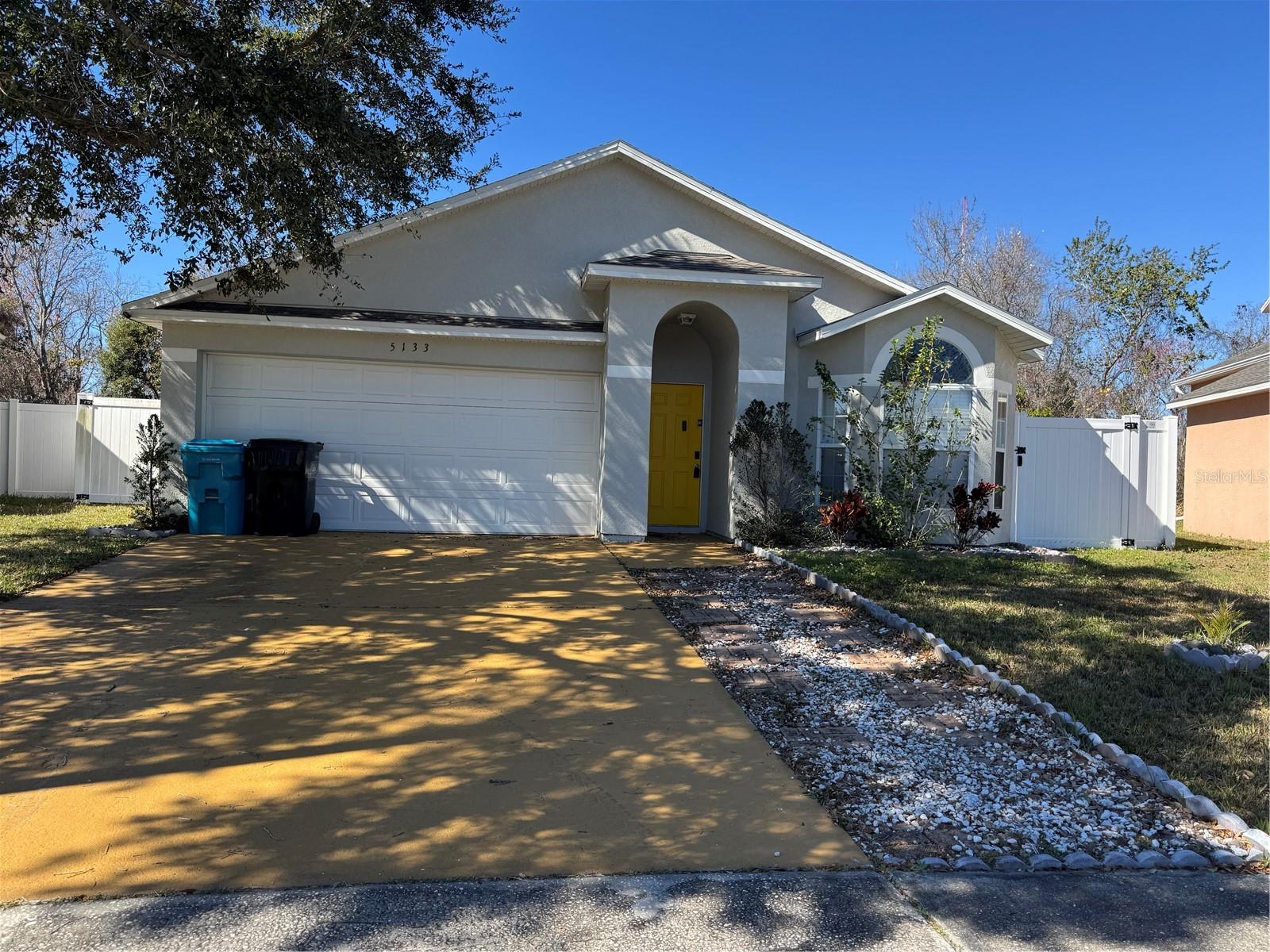 Image 2 of 19 For 5133 Luna Negra Drive