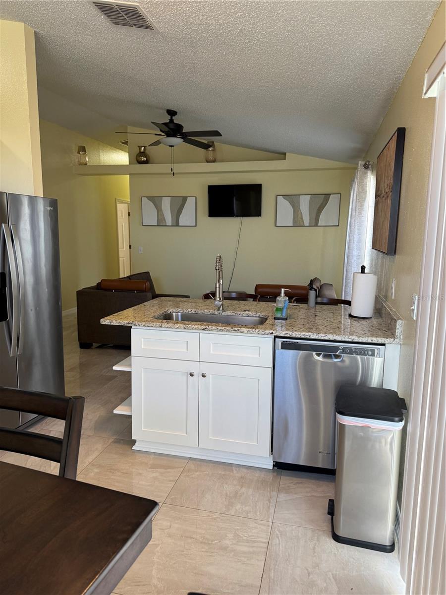 Image 6 of 19 For 5133 Luna Negra Drive