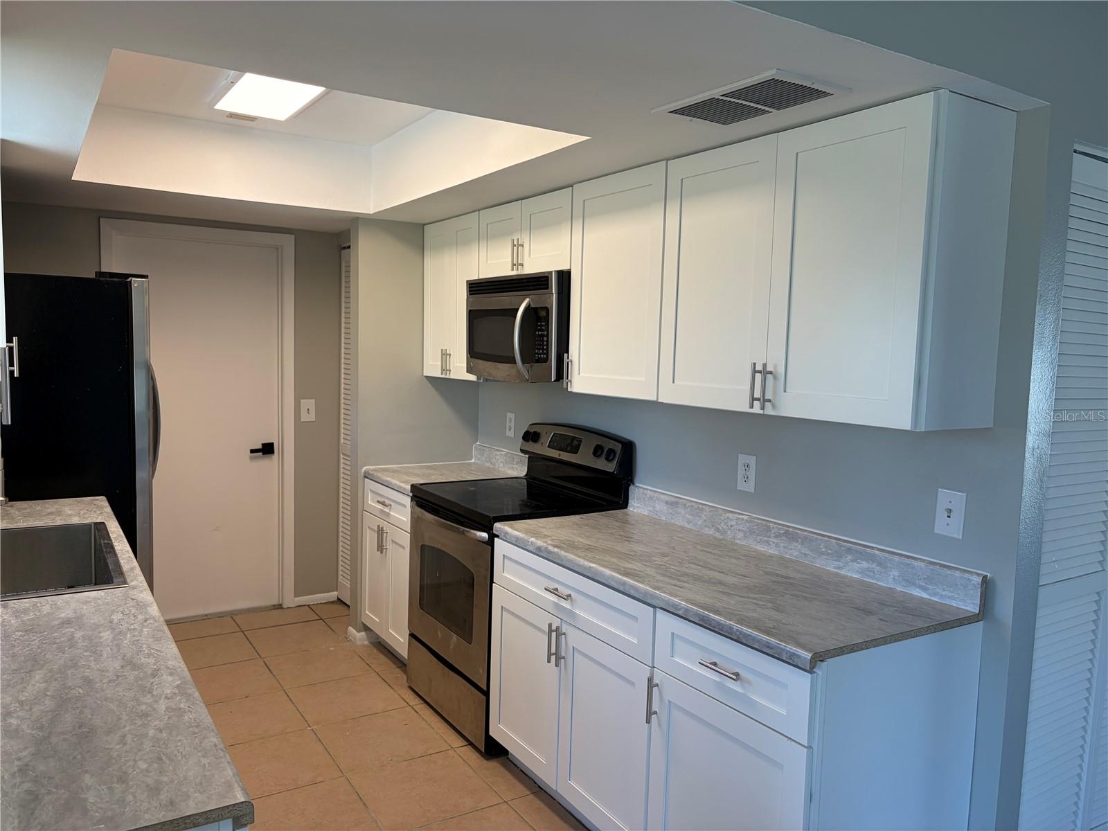 Image 4 of 11 For 12570 Indiana Woods Lane