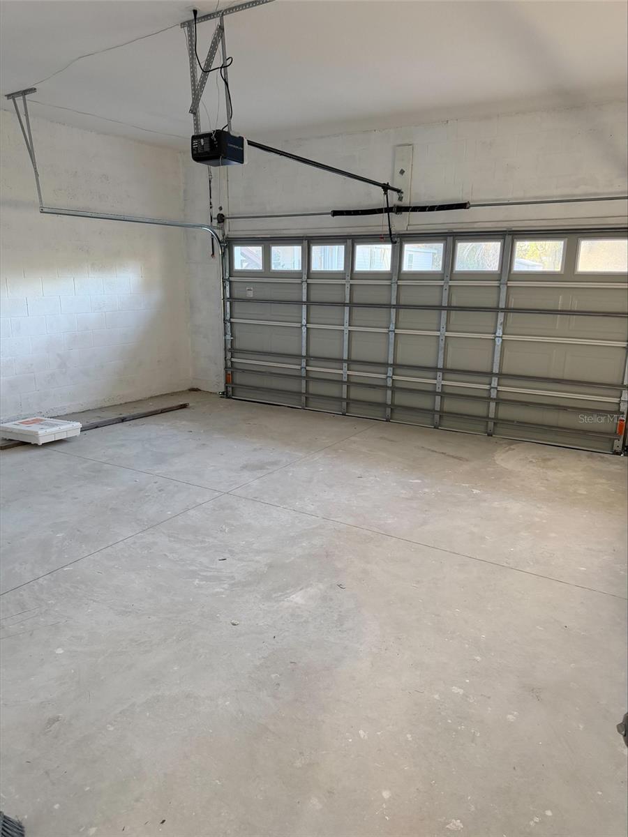 Image 6 of 7 For 1127 Lindsay Way