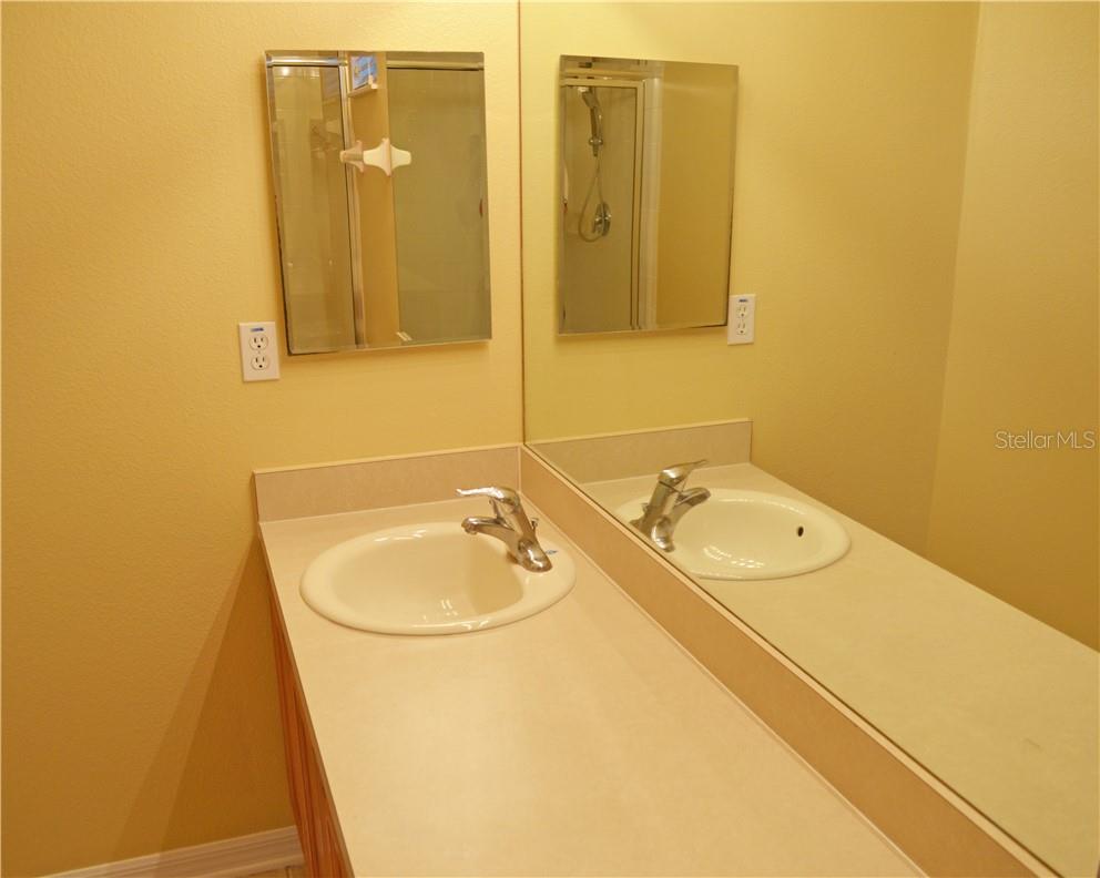 Image 8 of 21 For 3321 Wilshire Way Road 6