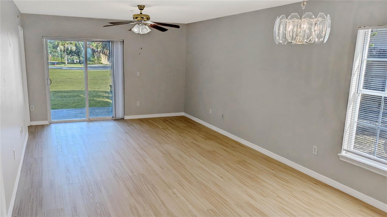 Image 11 of 25 For 1192 Fairway Drive