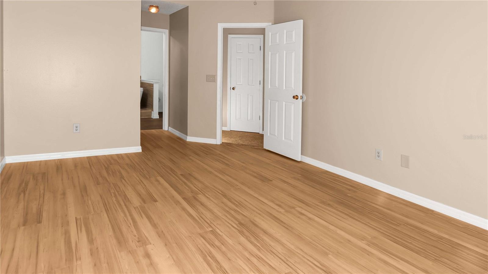 Image 12 of 25 For 1192 Fairway Drive