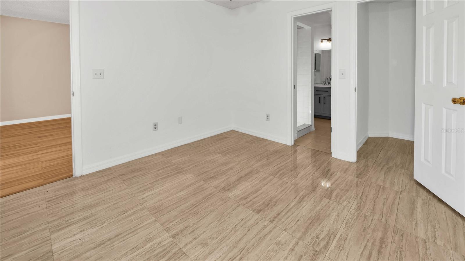 Image 18 of 25 For 1192 Fairway Drive