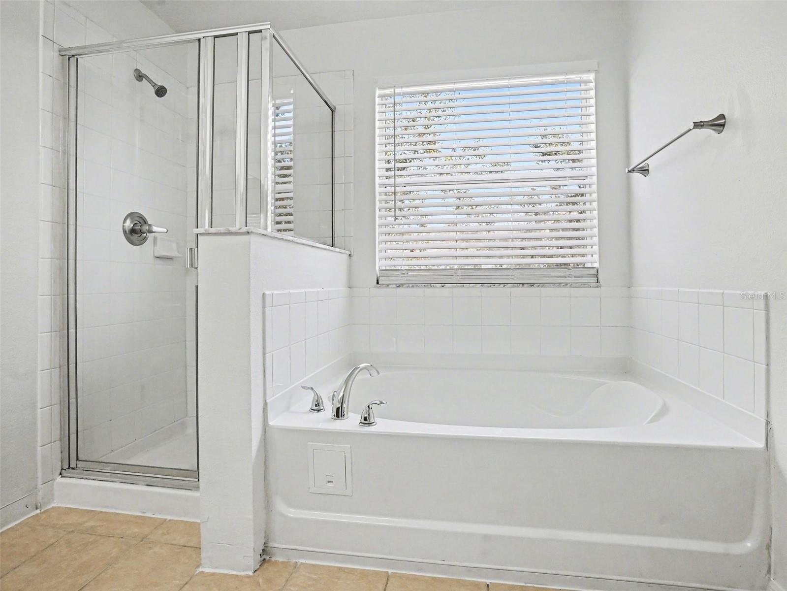 Image 12 of 17 For 2405 Hassonite Street