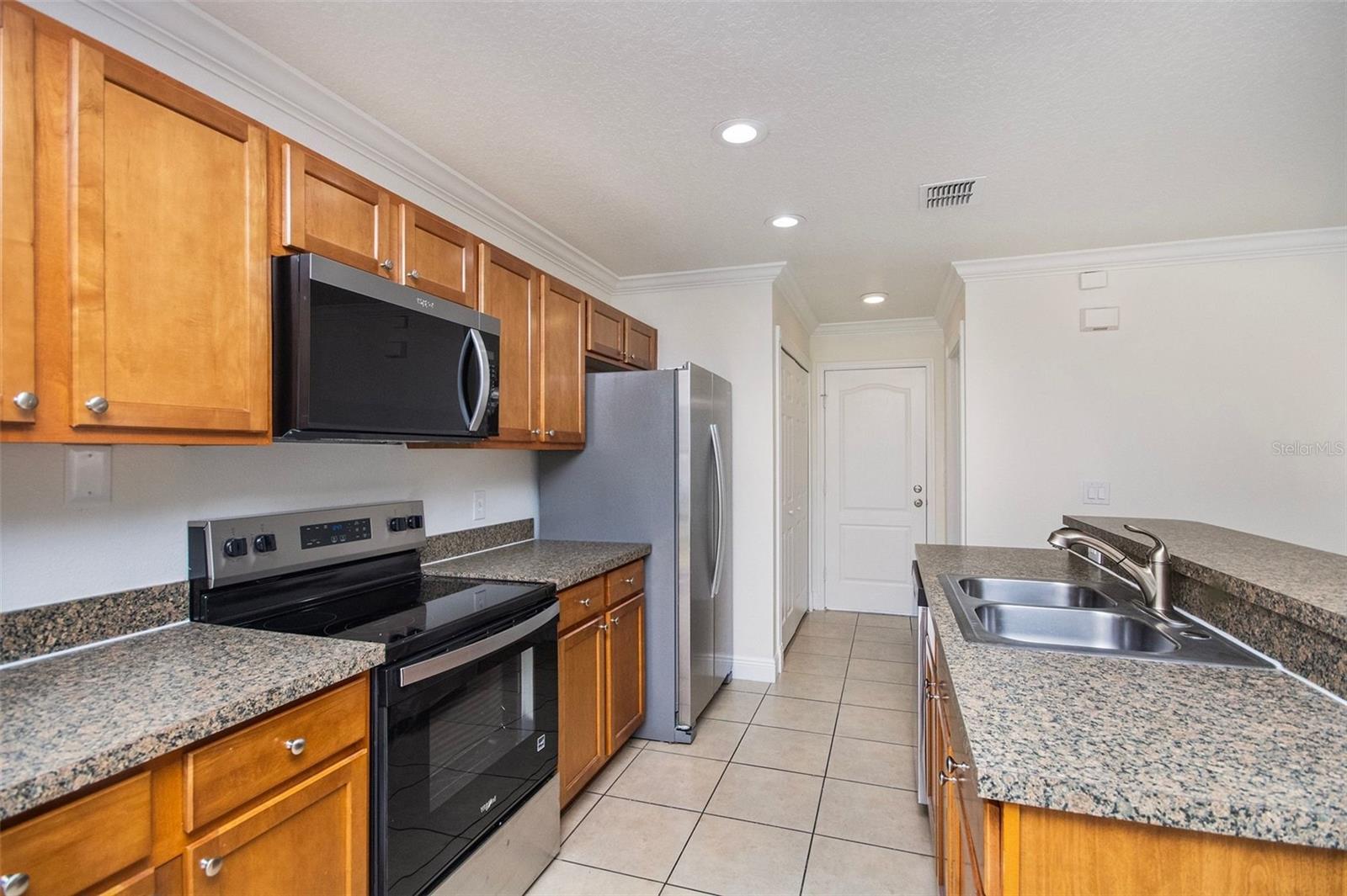 Image 11 of 27 For 1720 Portcastle Circle