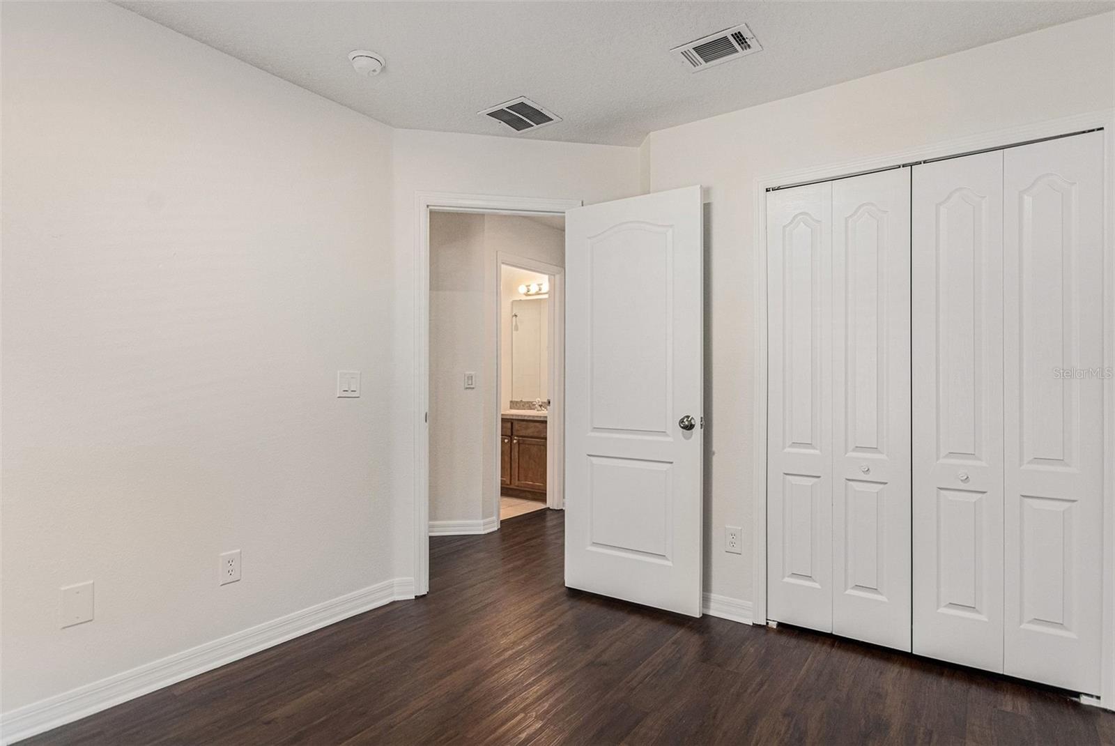 Image 19 of 27 For 1720 Portcastle Circle