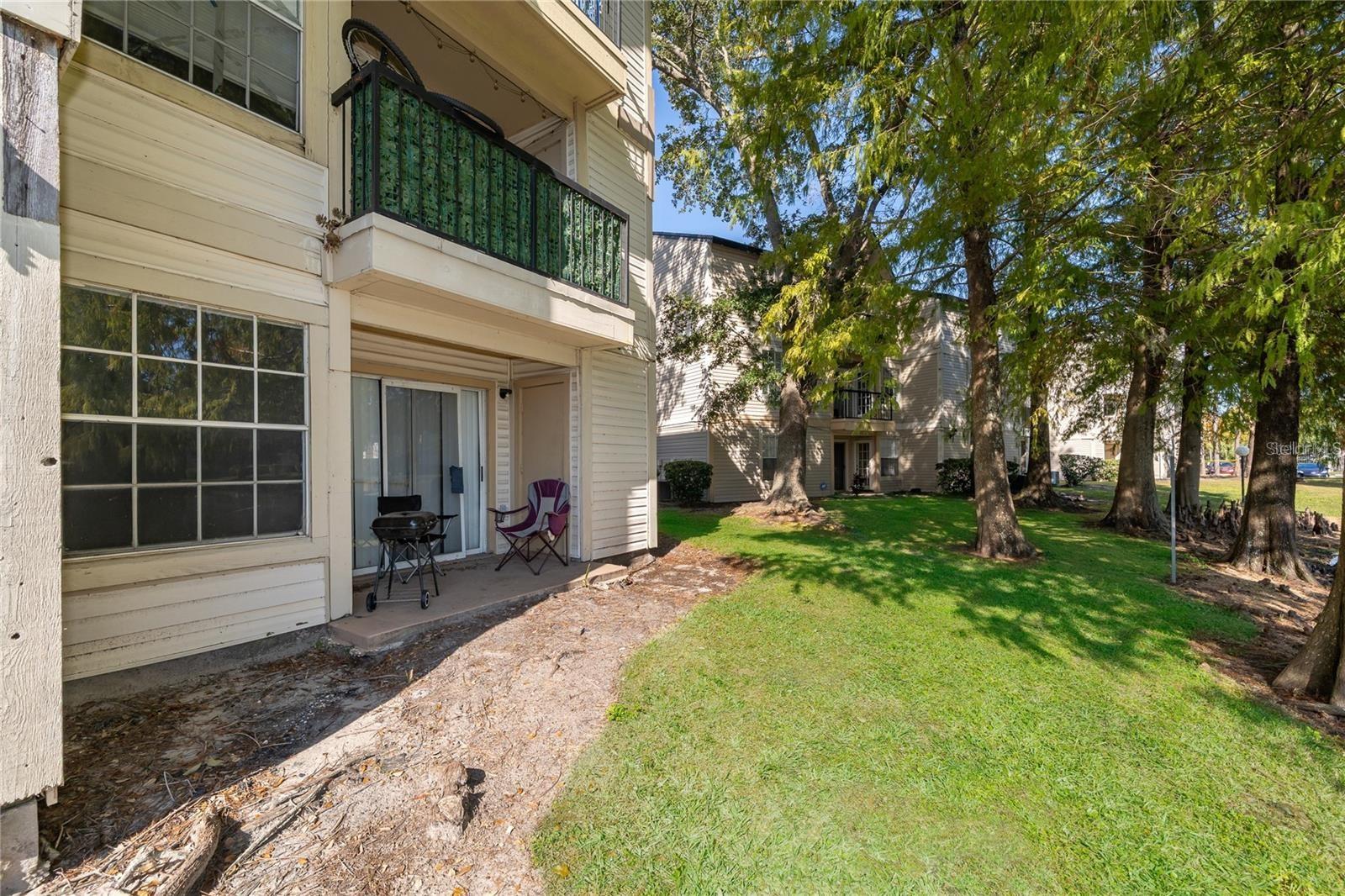 Image 14 of 17 For 1940 Lake Atriums Circle 90