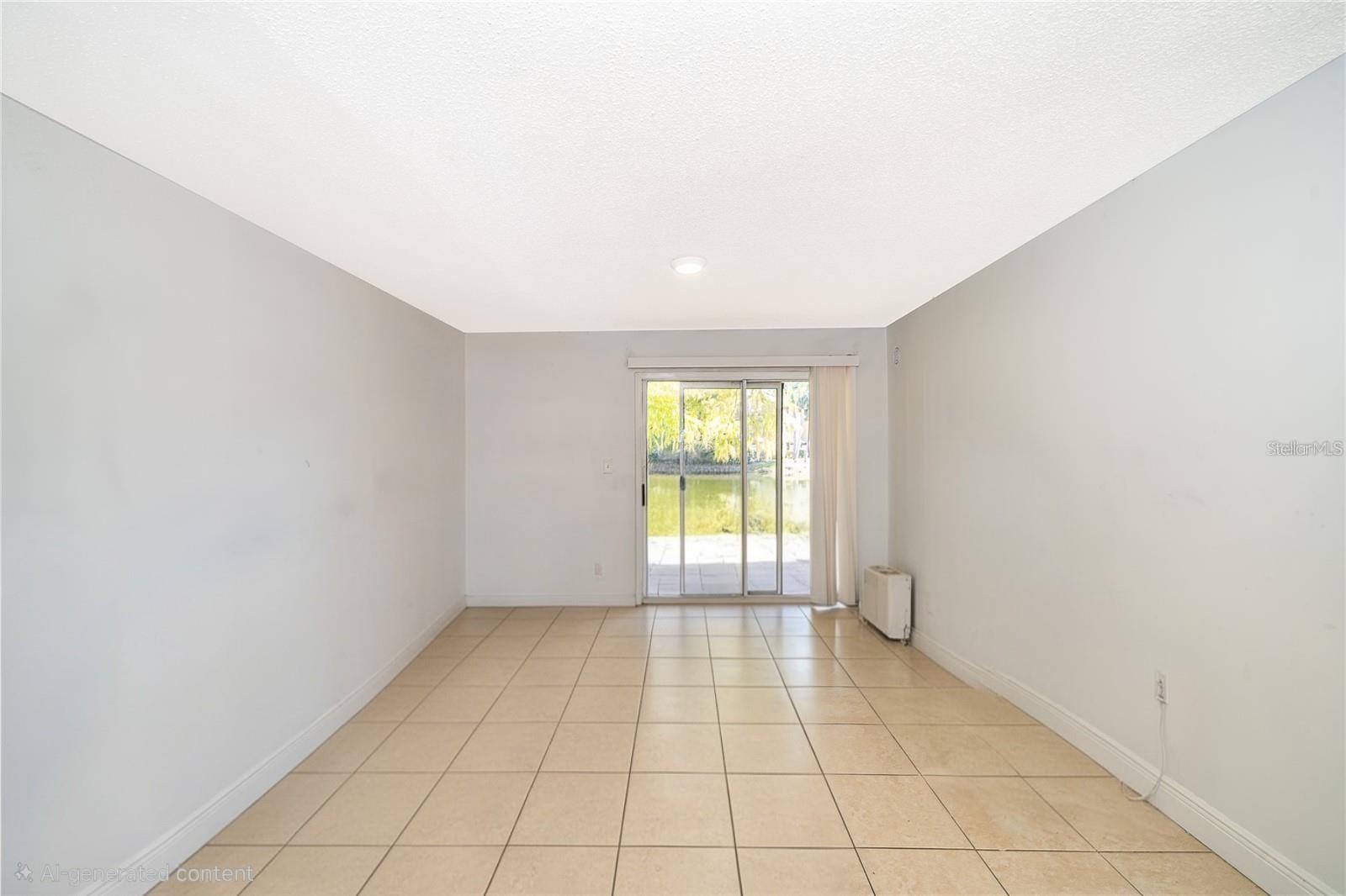 Image 8 of 17 For 1940 Lake Atriums Circle 90