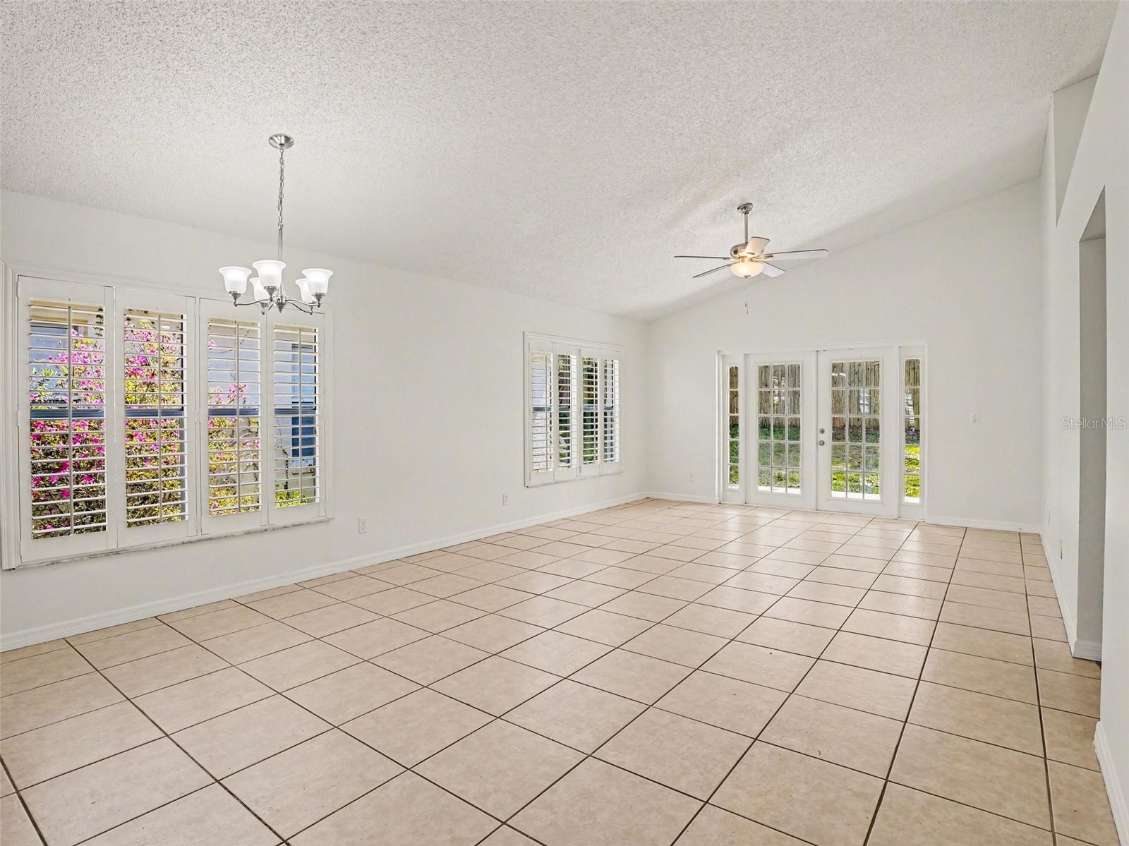 Image 4 of 15 For 139 Cervidae Drive