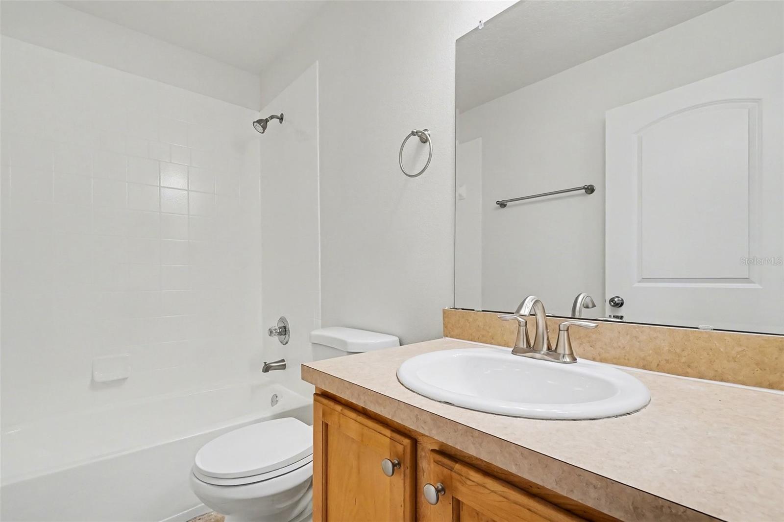 Image 21 of 25 For 1918 Aspenridge Court