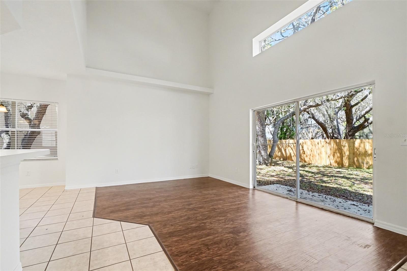 Image 7 of 25 For 1918 Aspenridge Court