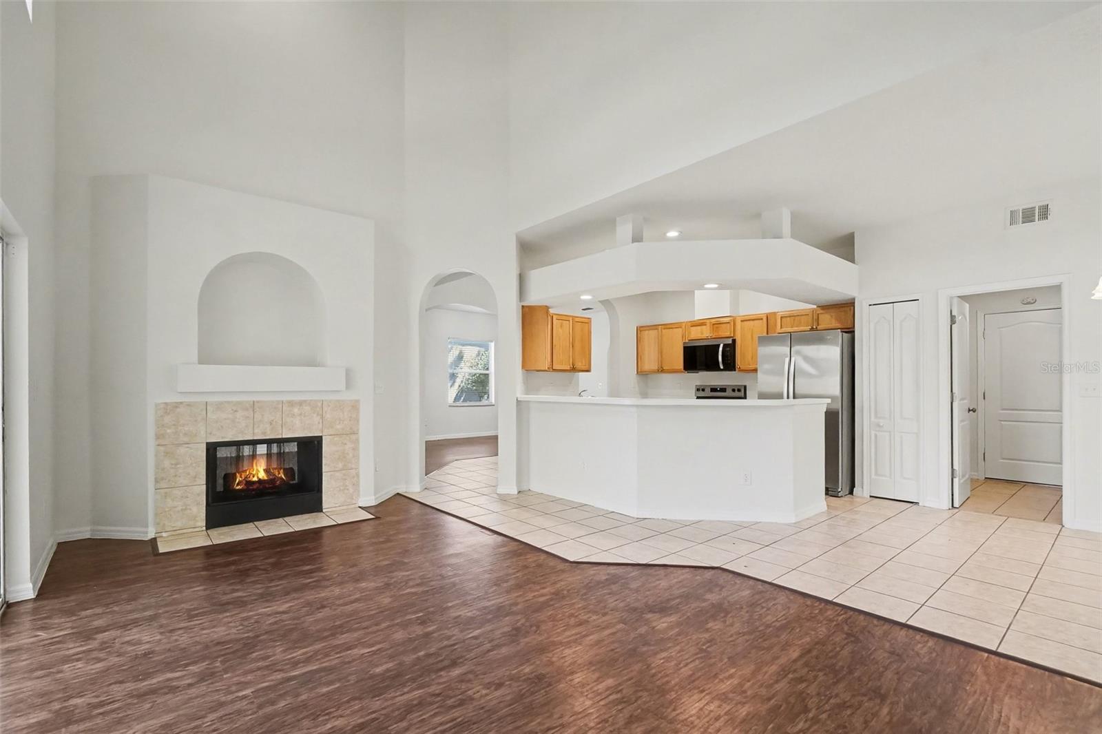 Image 9 of 25 For 1918 Aspenridge Court