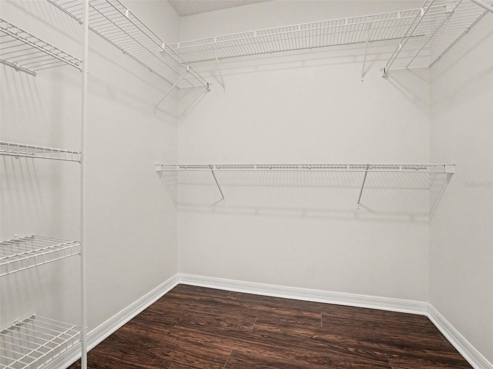 Image 17 of 27 For 16019 Horizon Court