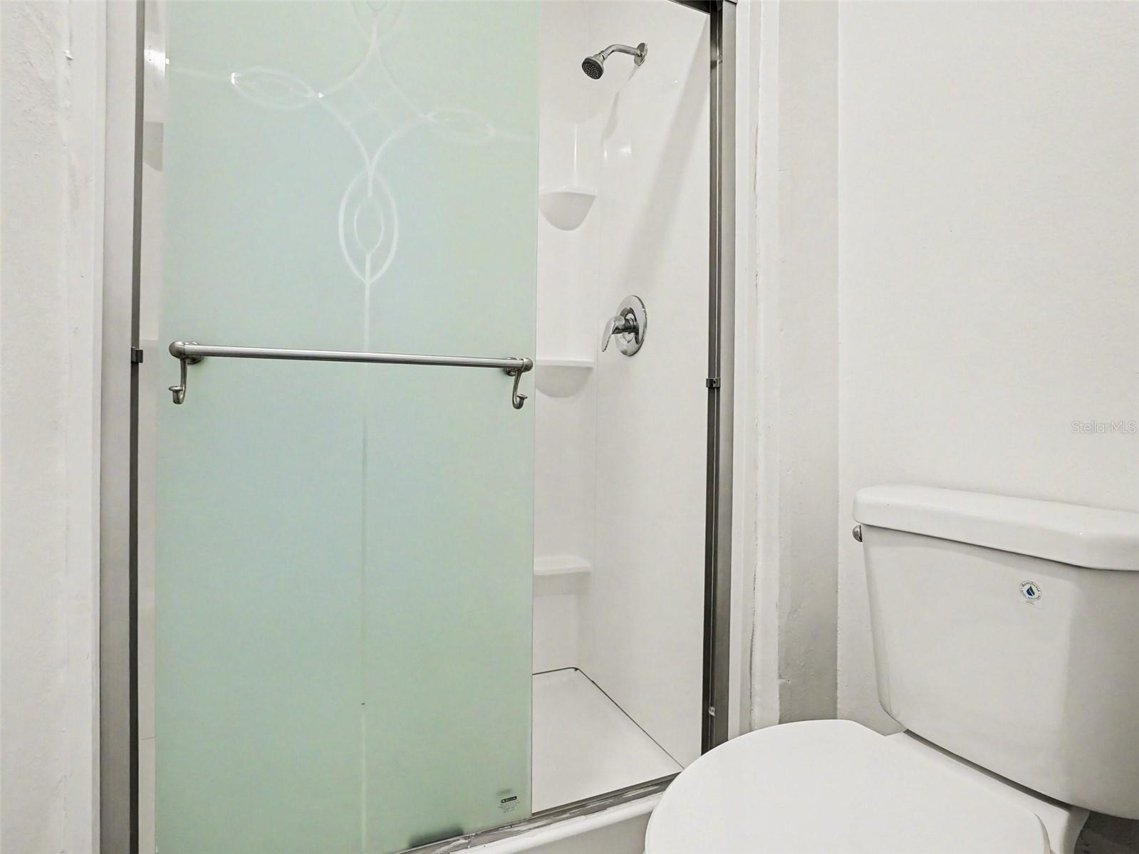 Image 22 of 27 For 16019 Horizon Court