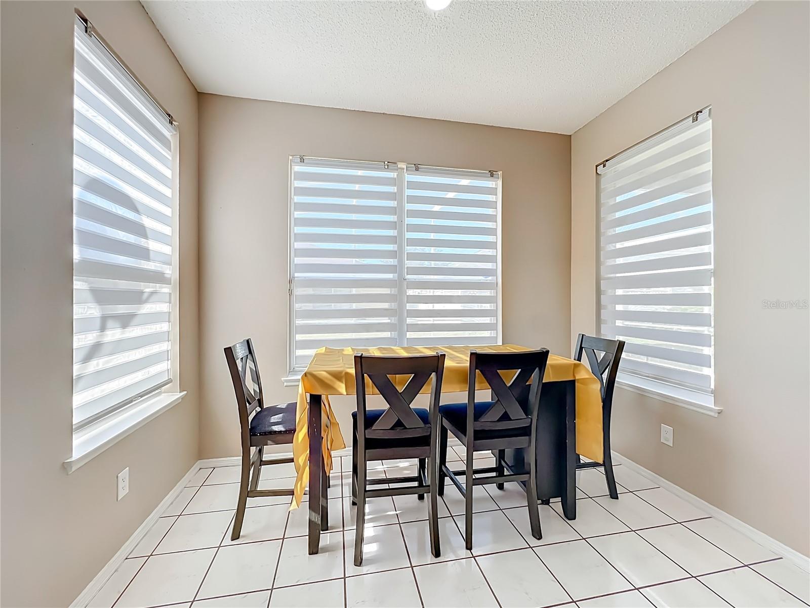 Image 17 of 55 For 15000 Lake Azure Drive