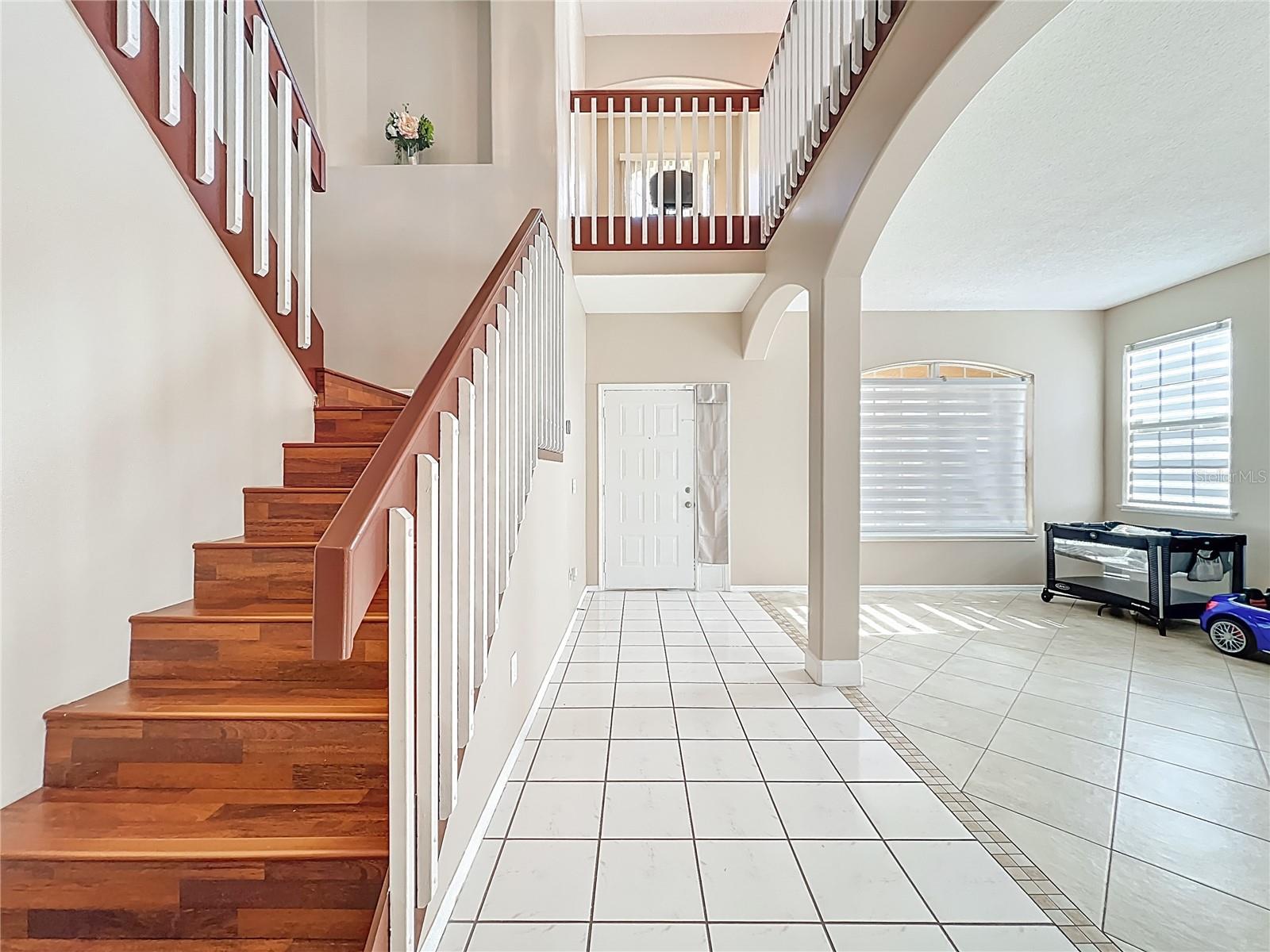 Image 4 of 55 For 15000 Lake Azure Drive