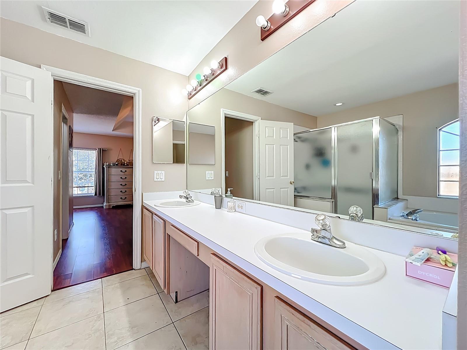 Image 47 of 55 For 15000 Lake Azure Drive