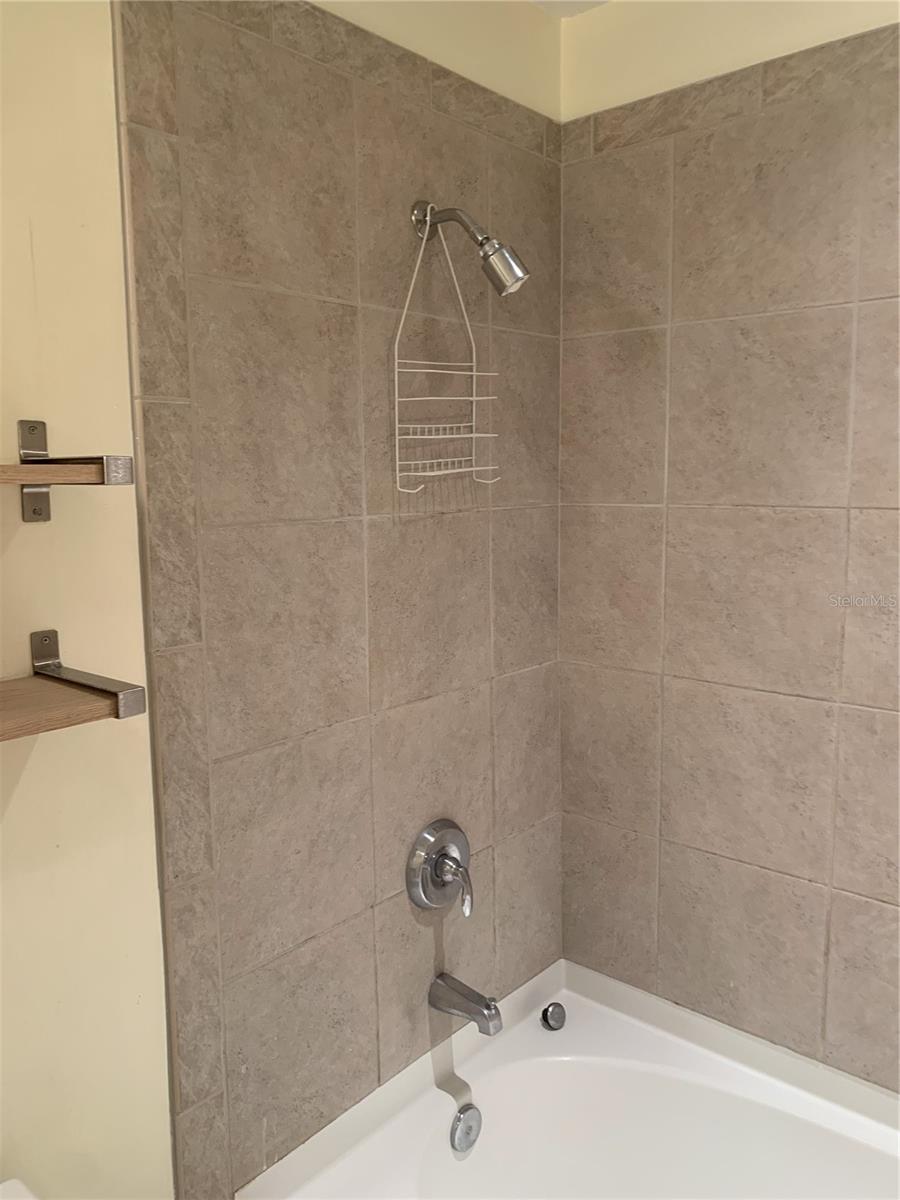 Image 11 of 20 For 155 Court Avenue 2507