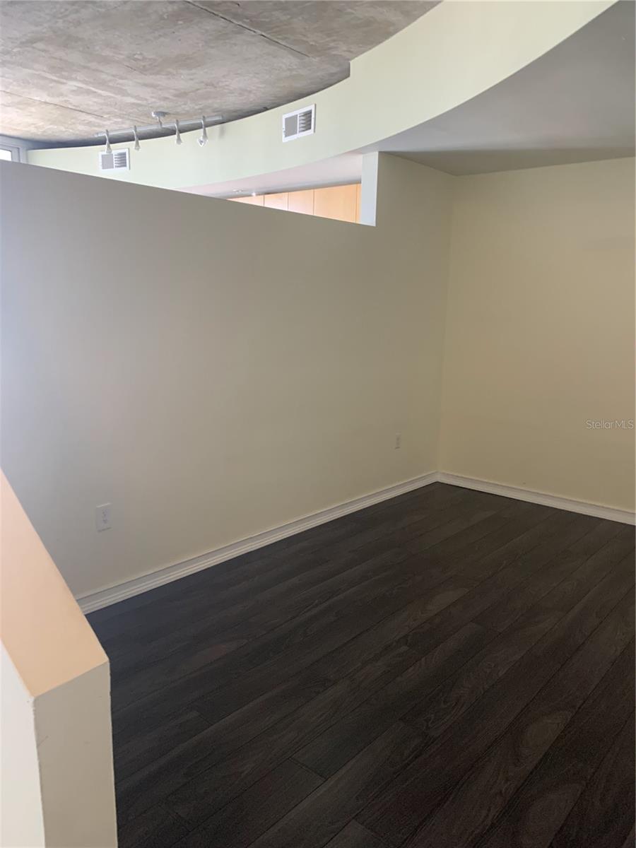 Image 15 of 20 For 155 Court Avenue 2507