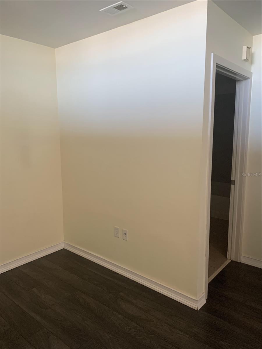 Image 18 of 20 For 155 Court Avenue 2507